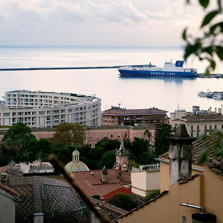 Casa "Positano" Da Ely - Salerno Centro Con Self Check-In Apartment Luaran gambar
