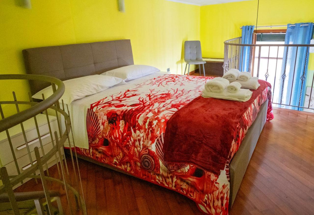 Casa "Positano" Da Ely - Salerno Centro Con Self Check-In Apartment Luaran gambar