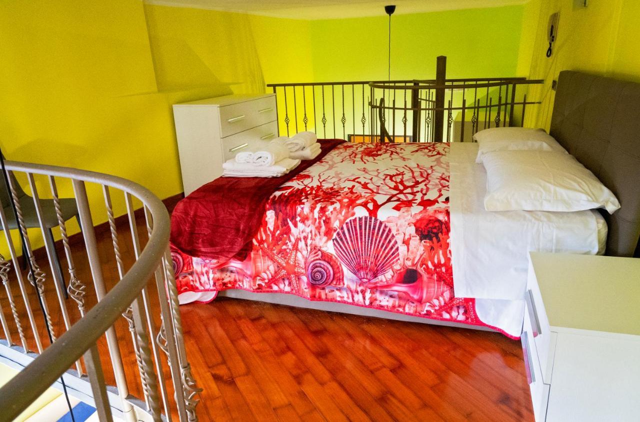 Casa "Positano" Da Ely - Salerno Centro Con Self Check-In Apartment Luaran gambar