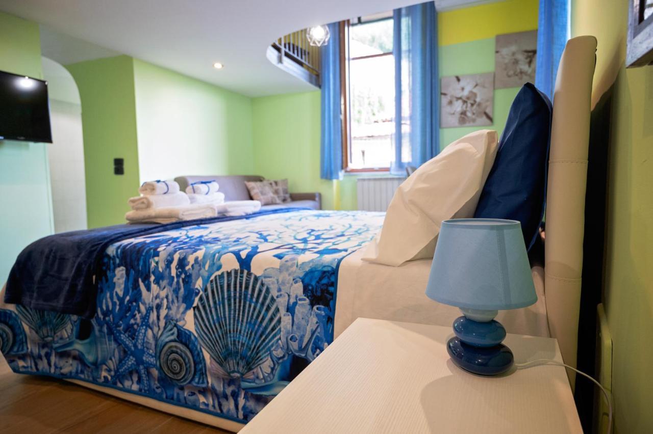 Casa "Positano" Da Ely - Salerno Centro Con Self Check-In Apartment Luaran gambar