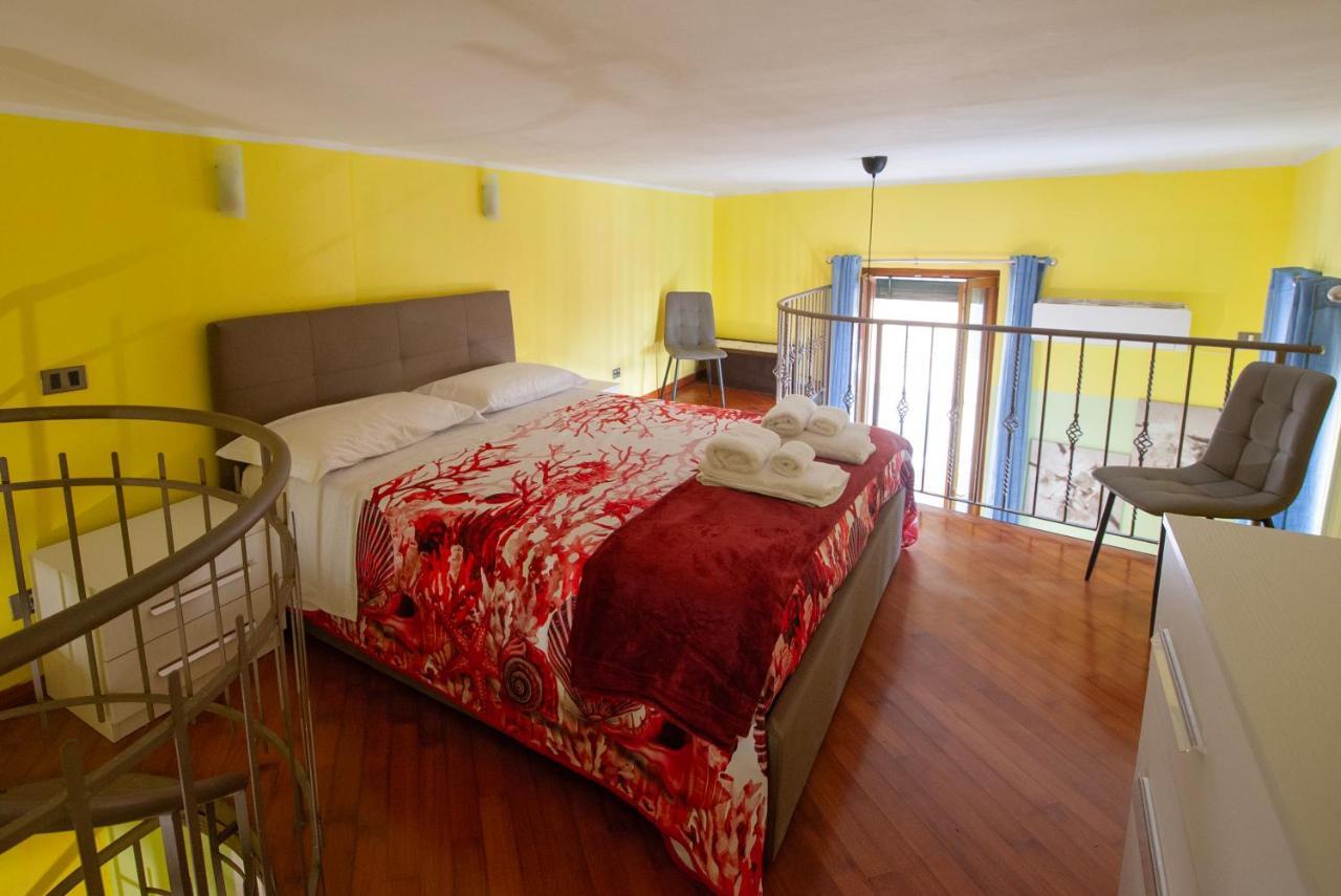 Casa "Positano" Da Ely - Salerno Centro Con Self Check-In Apartment Luaran gambar