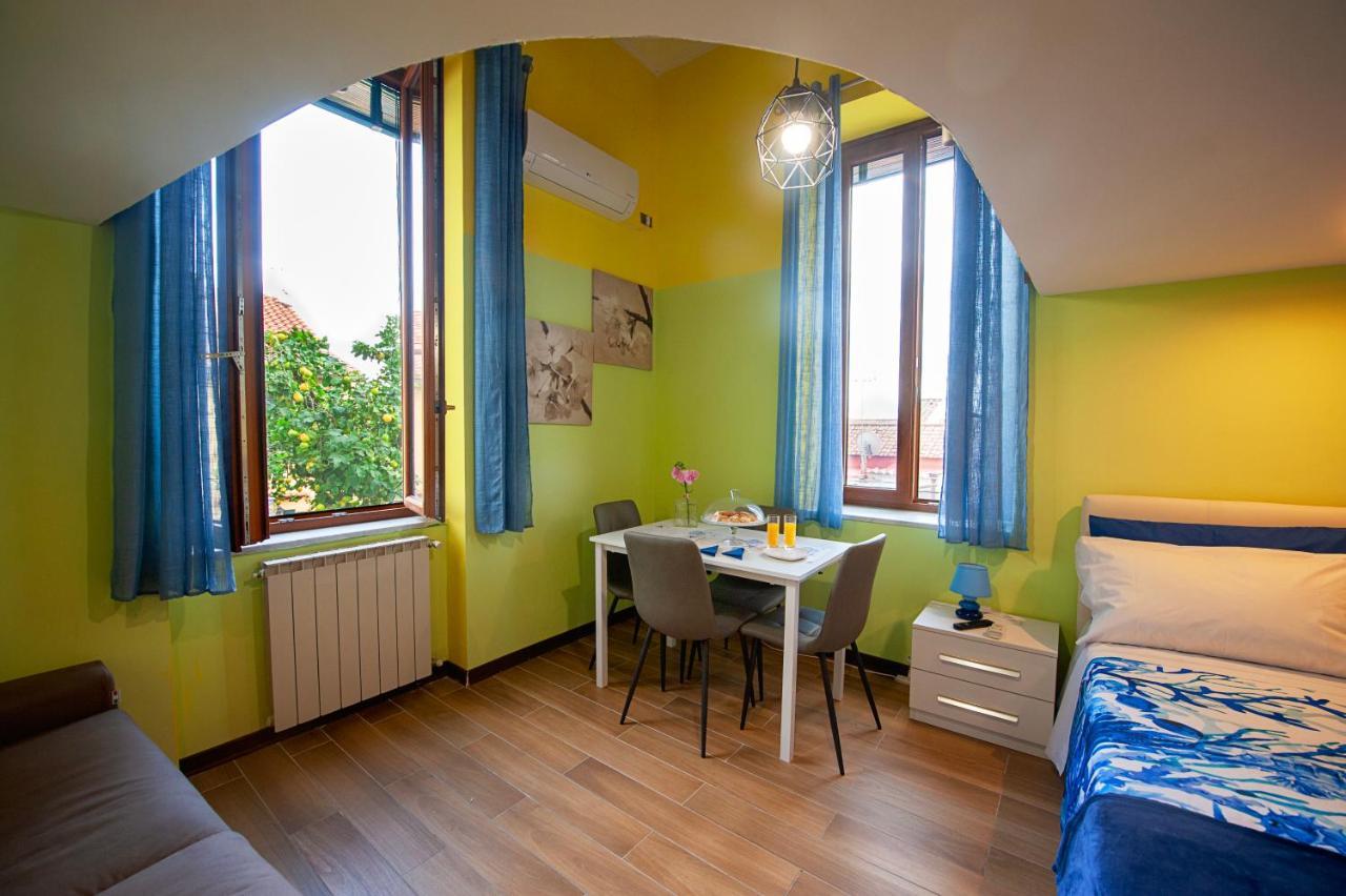 Casa "Positano" Da Ely - Salerno Centro Con Self Check-In Apartment Luaran gambar